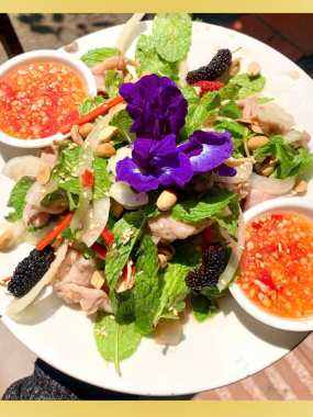 Gỏi Bò Dâu Tầm 